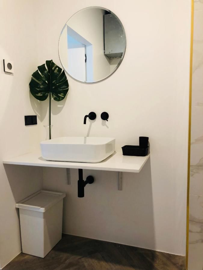 Апартаменты Vilnius Center Apartment - Old Town View Вильнюс-42